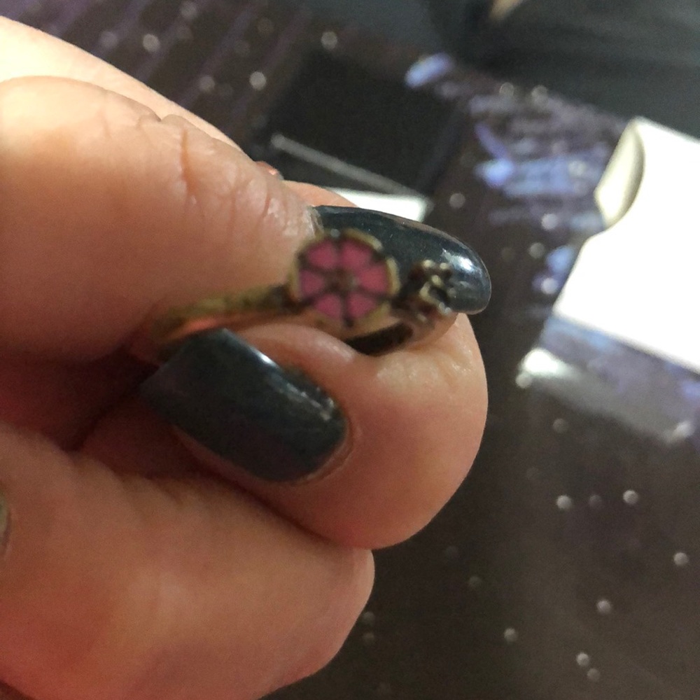 Avon ring - Picture 4 of 7
